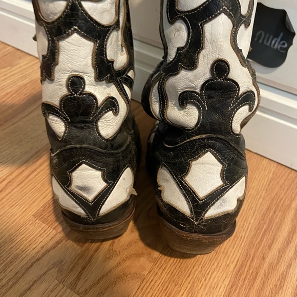 Corral boots - Picture 3 of 6